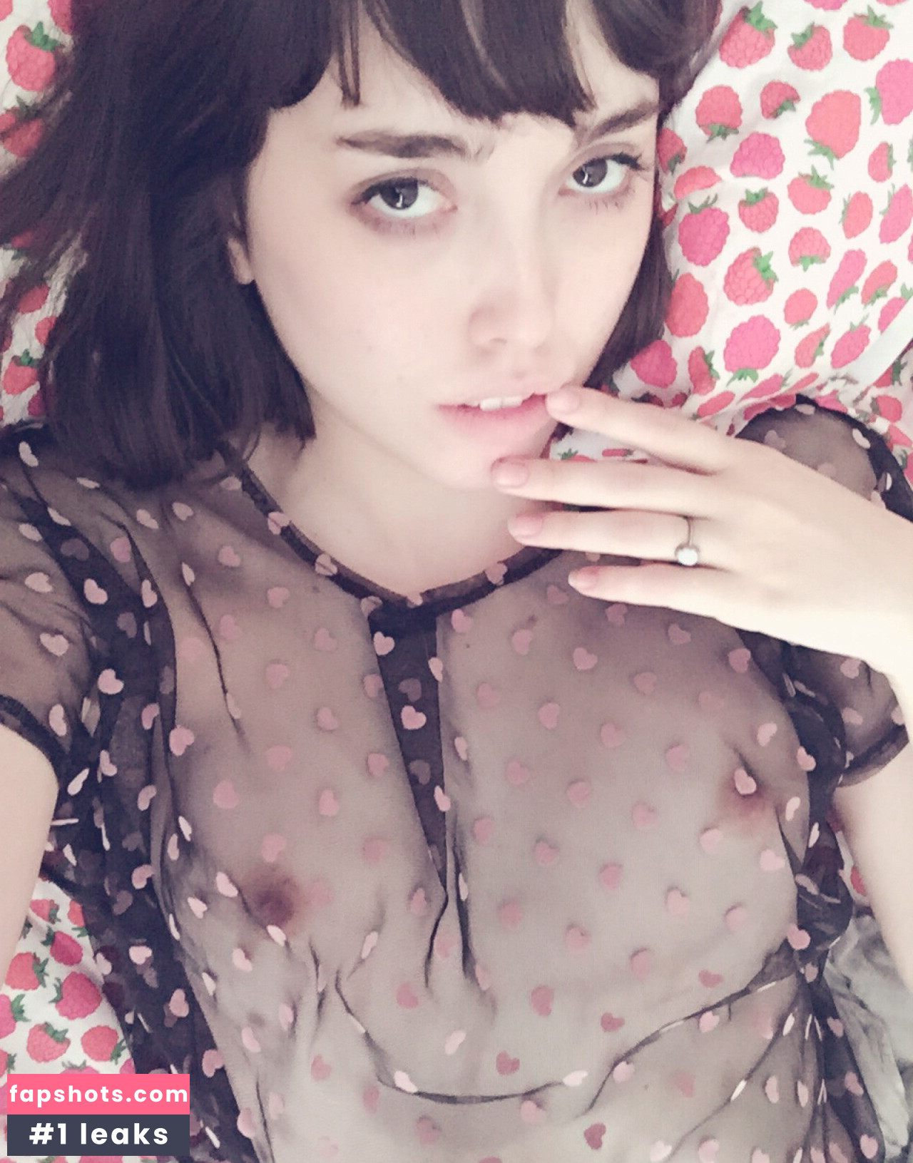 Miss Macross gallery photo #27