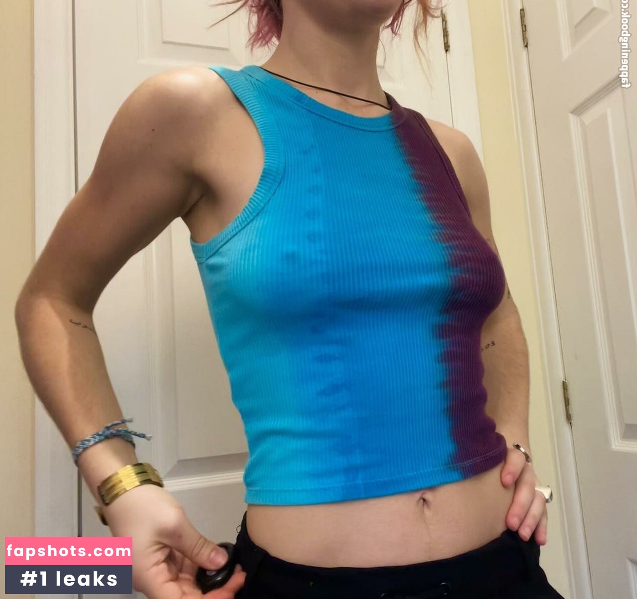 Miss Manganese ASMR gallery photo #2