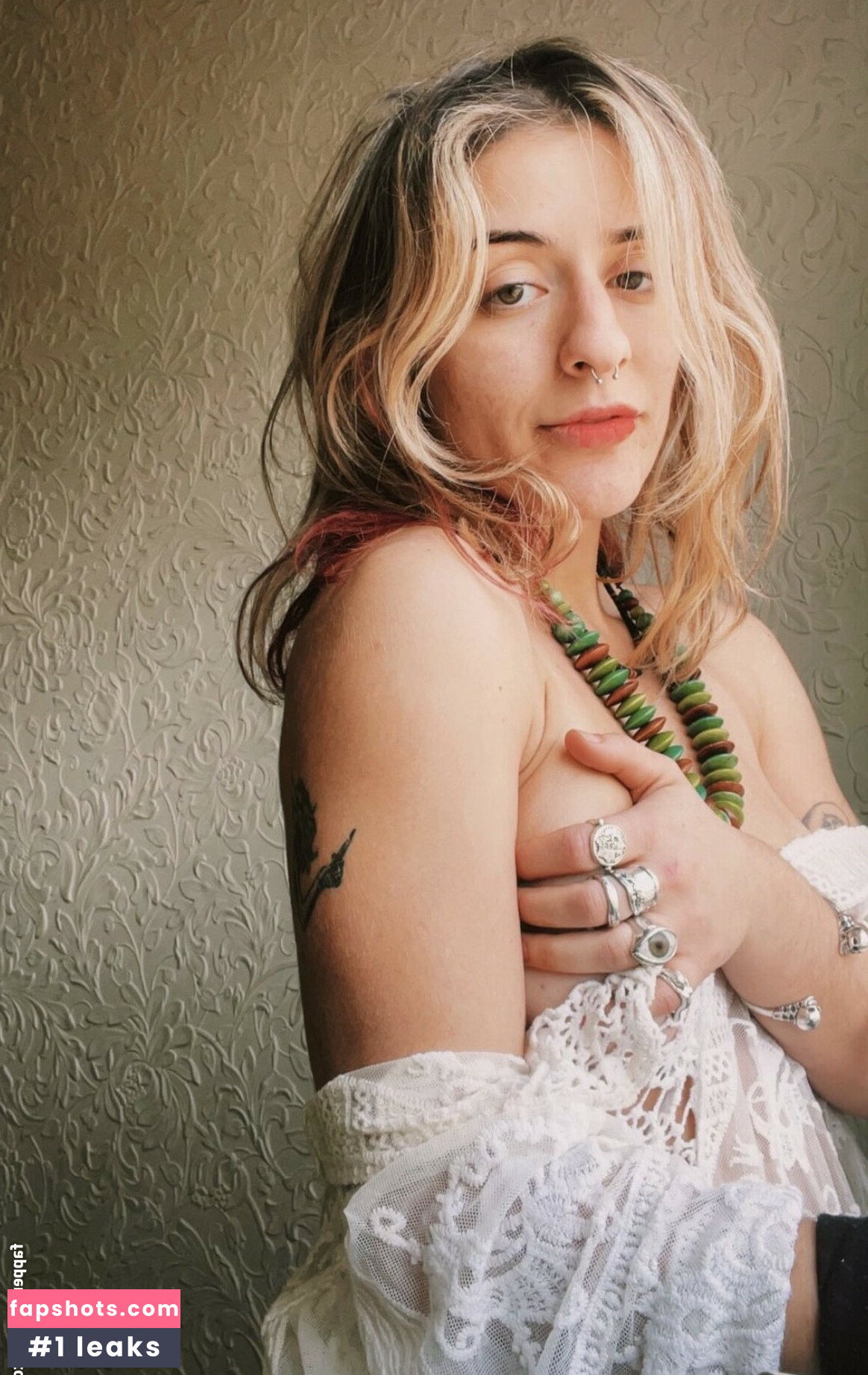 Miss Manganese ASMR gallery photo #13