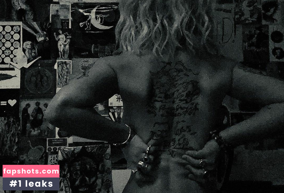 Miss Manganese ASMR gallery photo #16