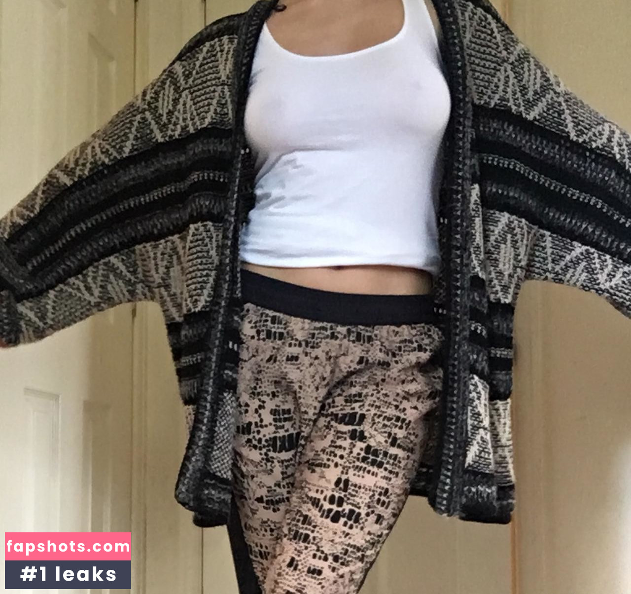 Miss Manganese ASMR gallery photo #21