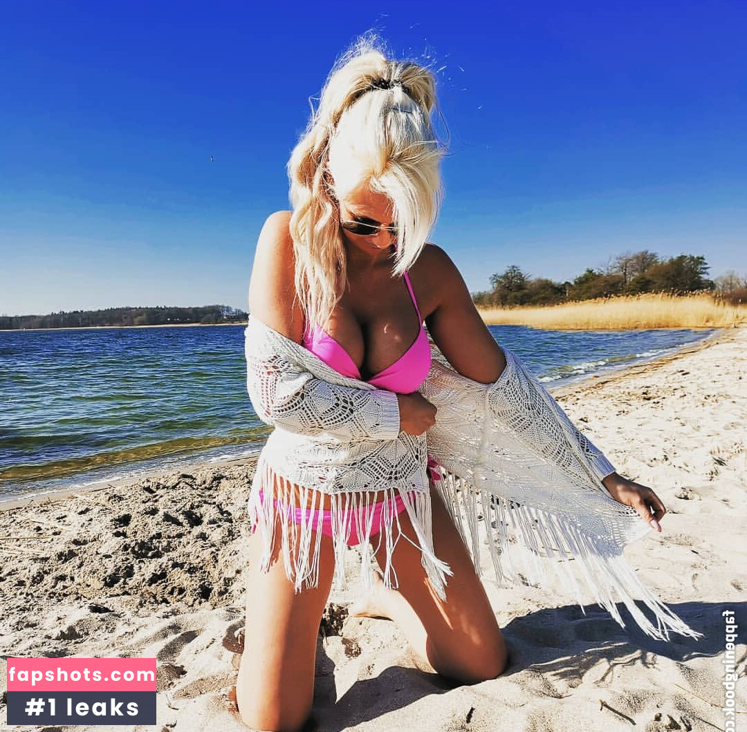 _miss_manja_ gallery photo #3