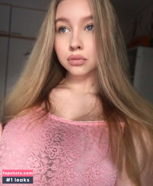 Miss Paraskeva gallery photo #21