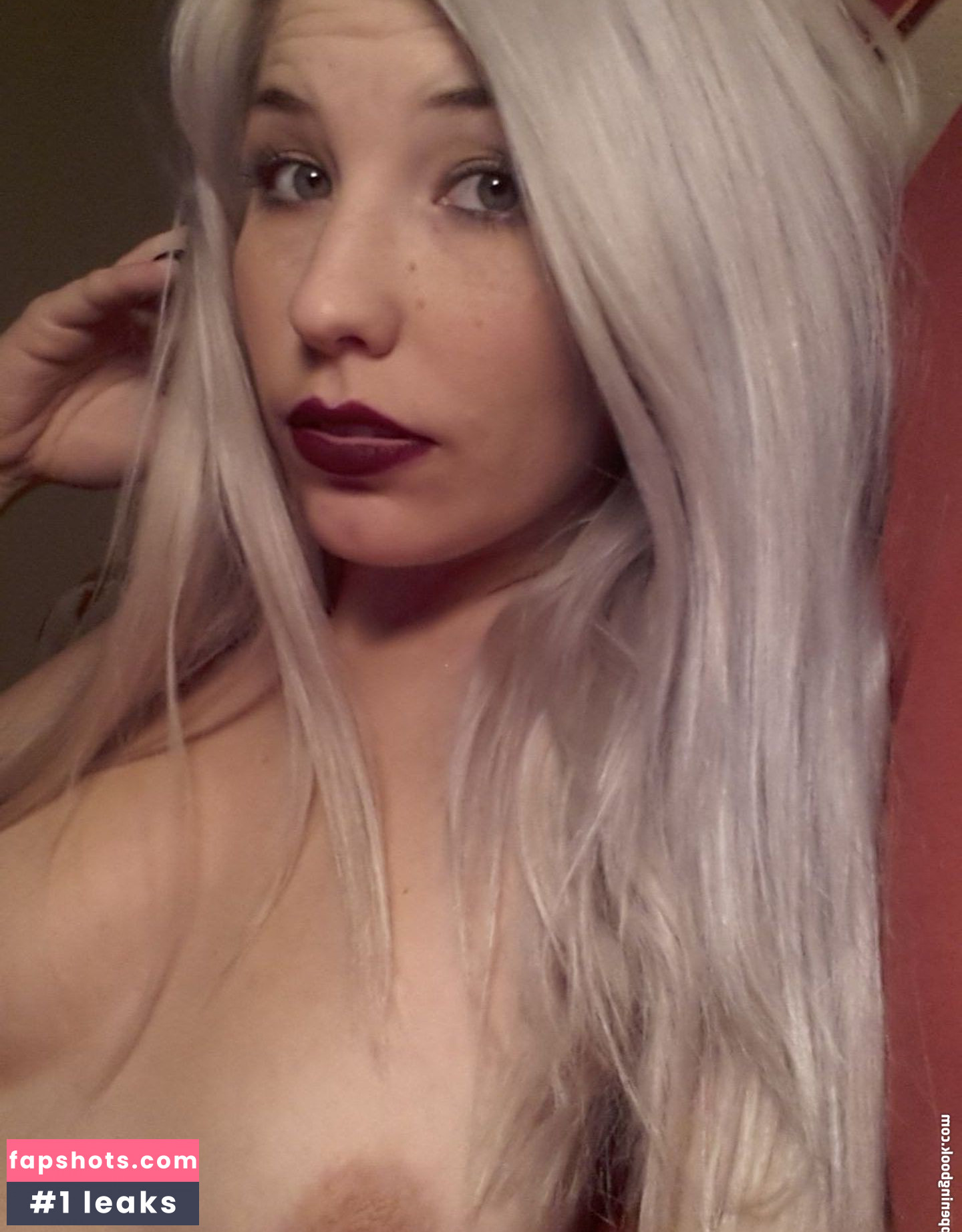 Miss Platinum Petite gallery photo #10