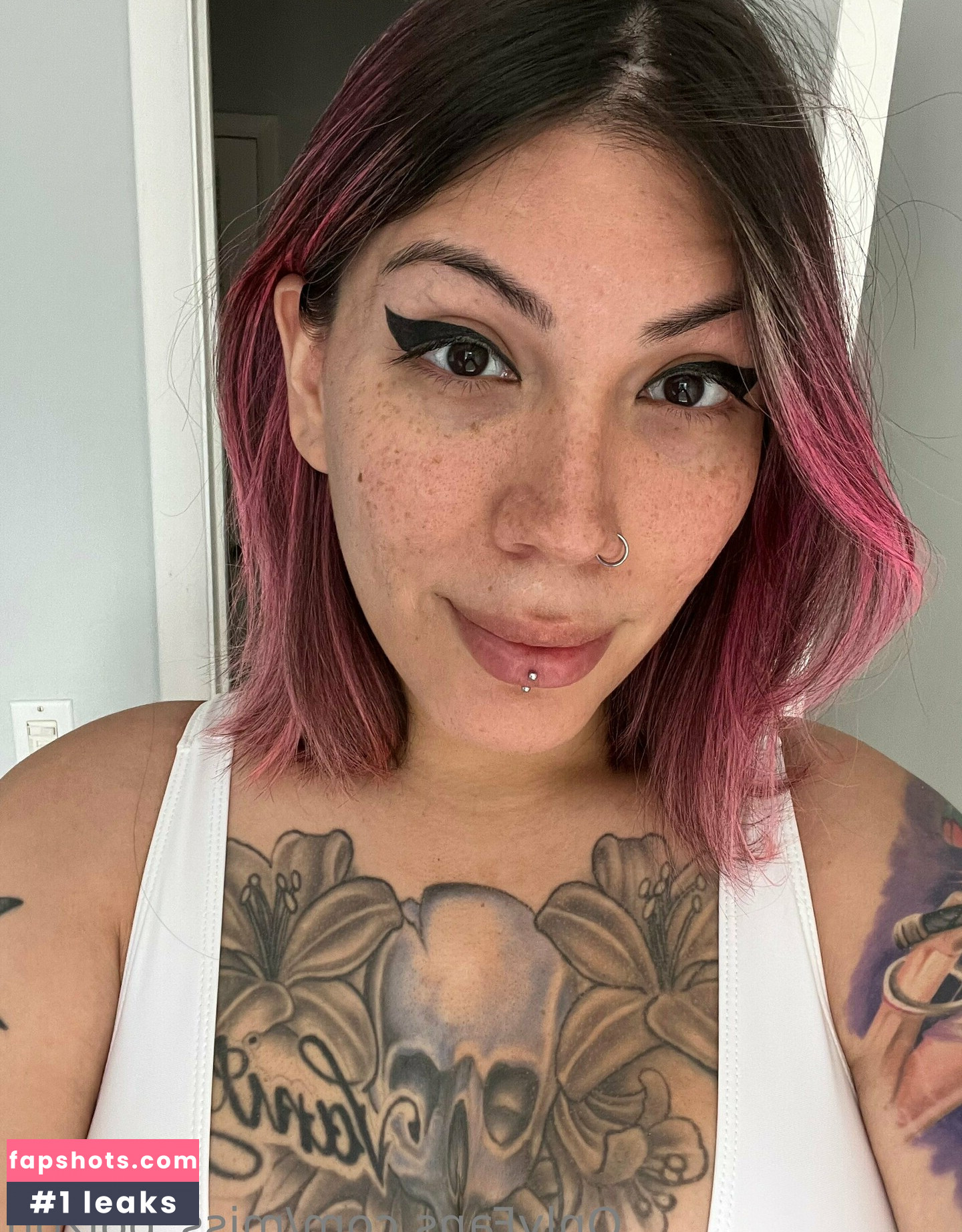 miss_poizon gallery photo #46