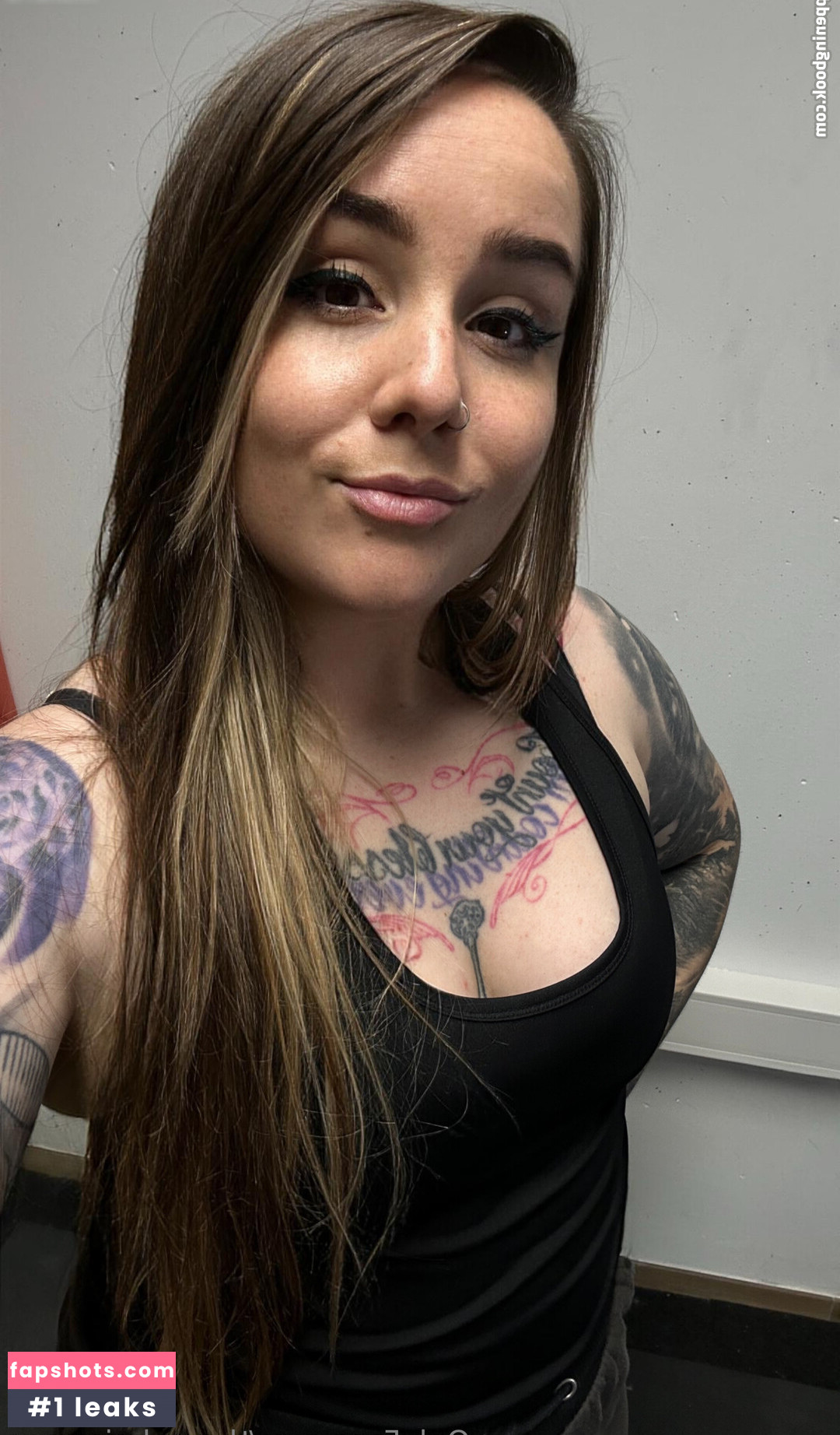 Miss Rage gallery photo #8