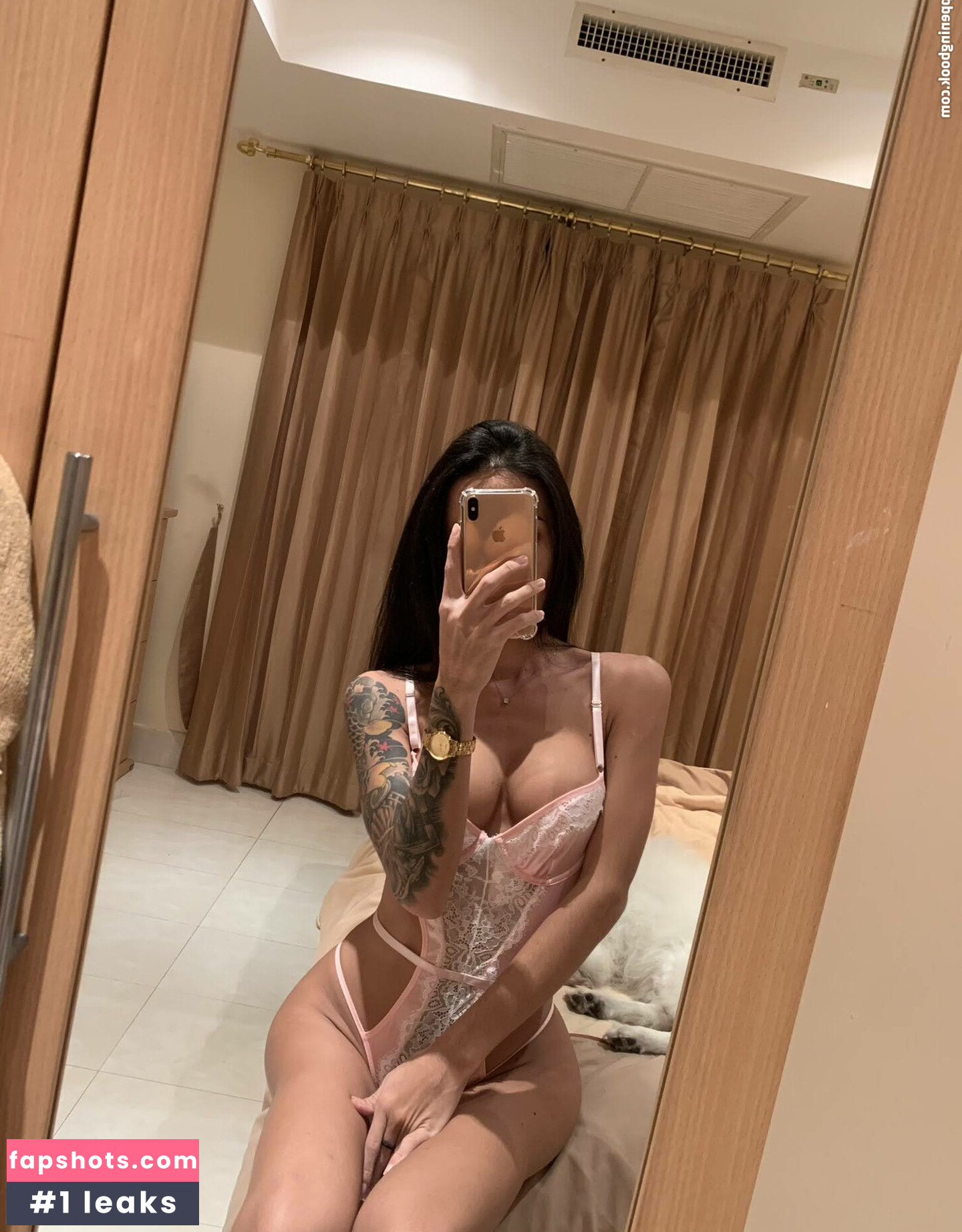 Miss Ryan Iris gallery photo #11