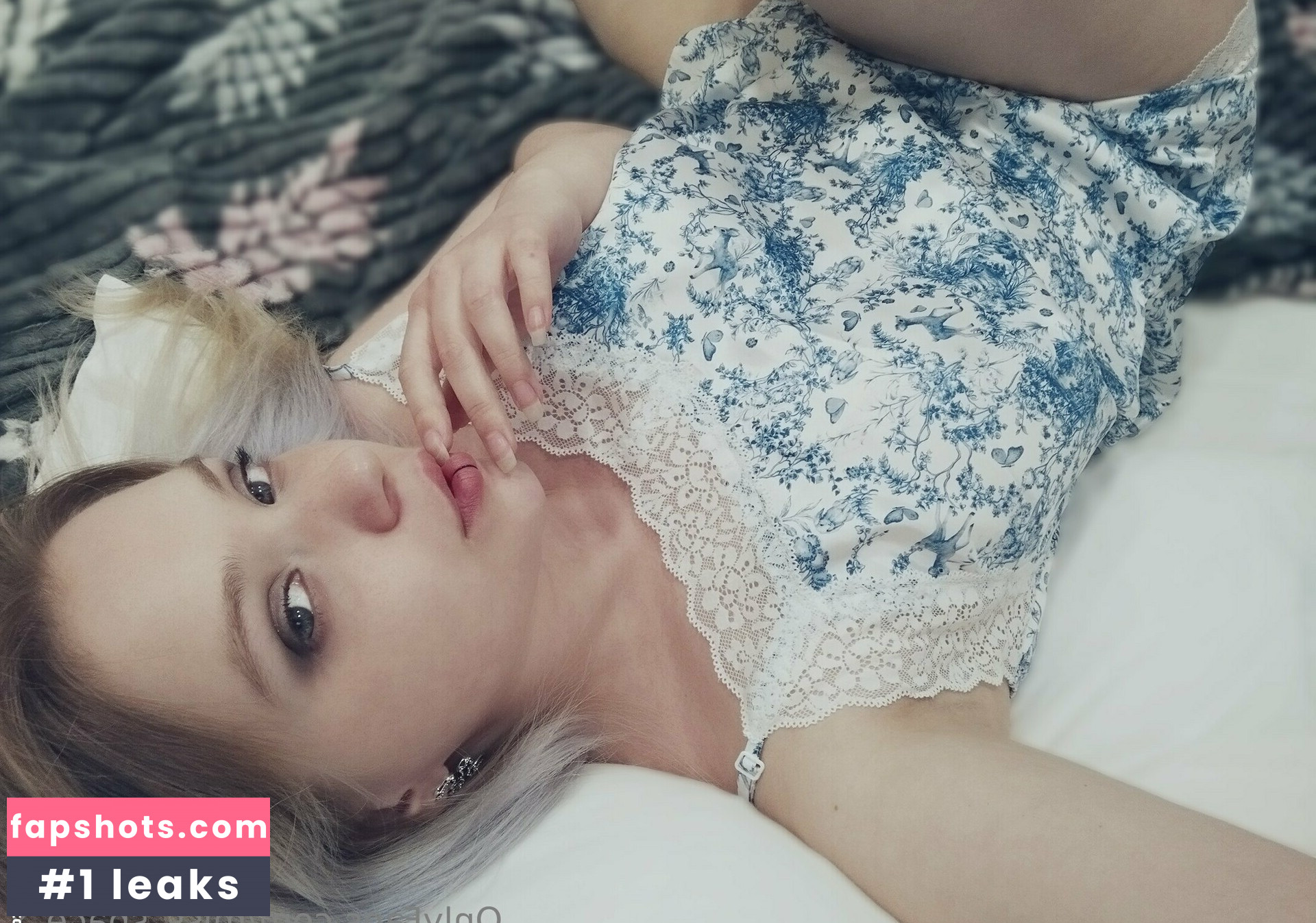 miss_space_x gallery photo #20