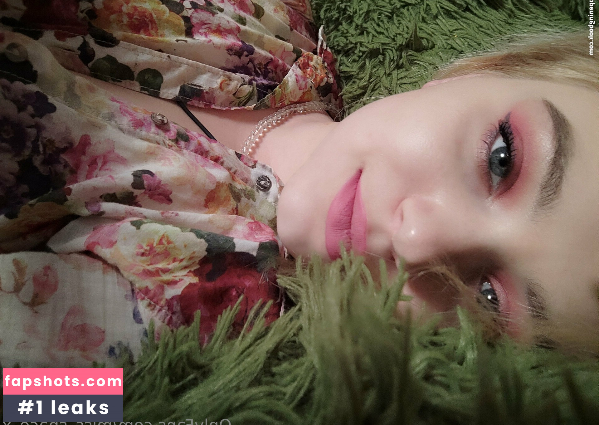 miss_space_x gallery photo #34