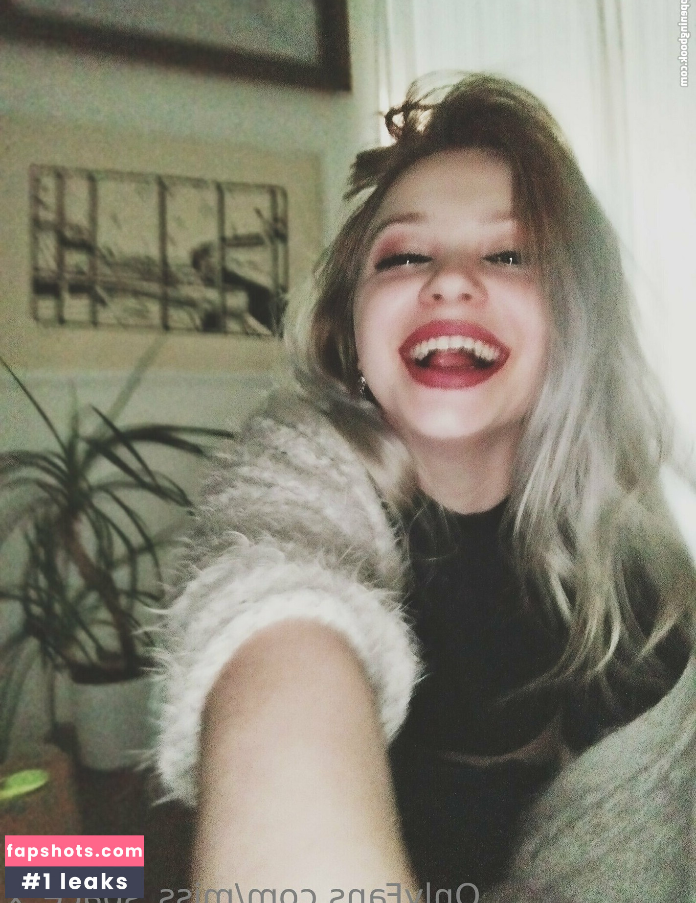 miss_space_x gallery photo #35