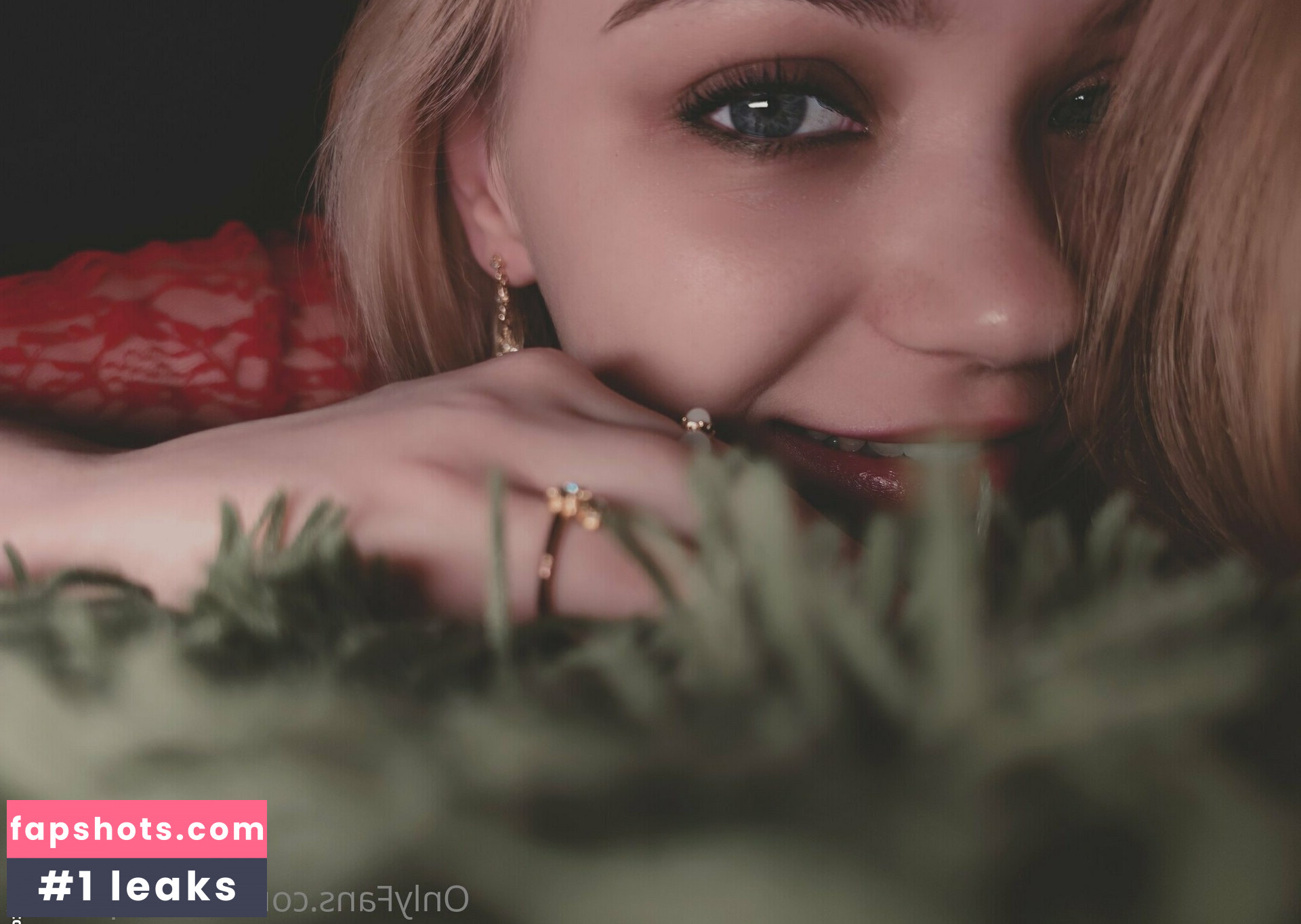 miss_space_x gallery photo #37