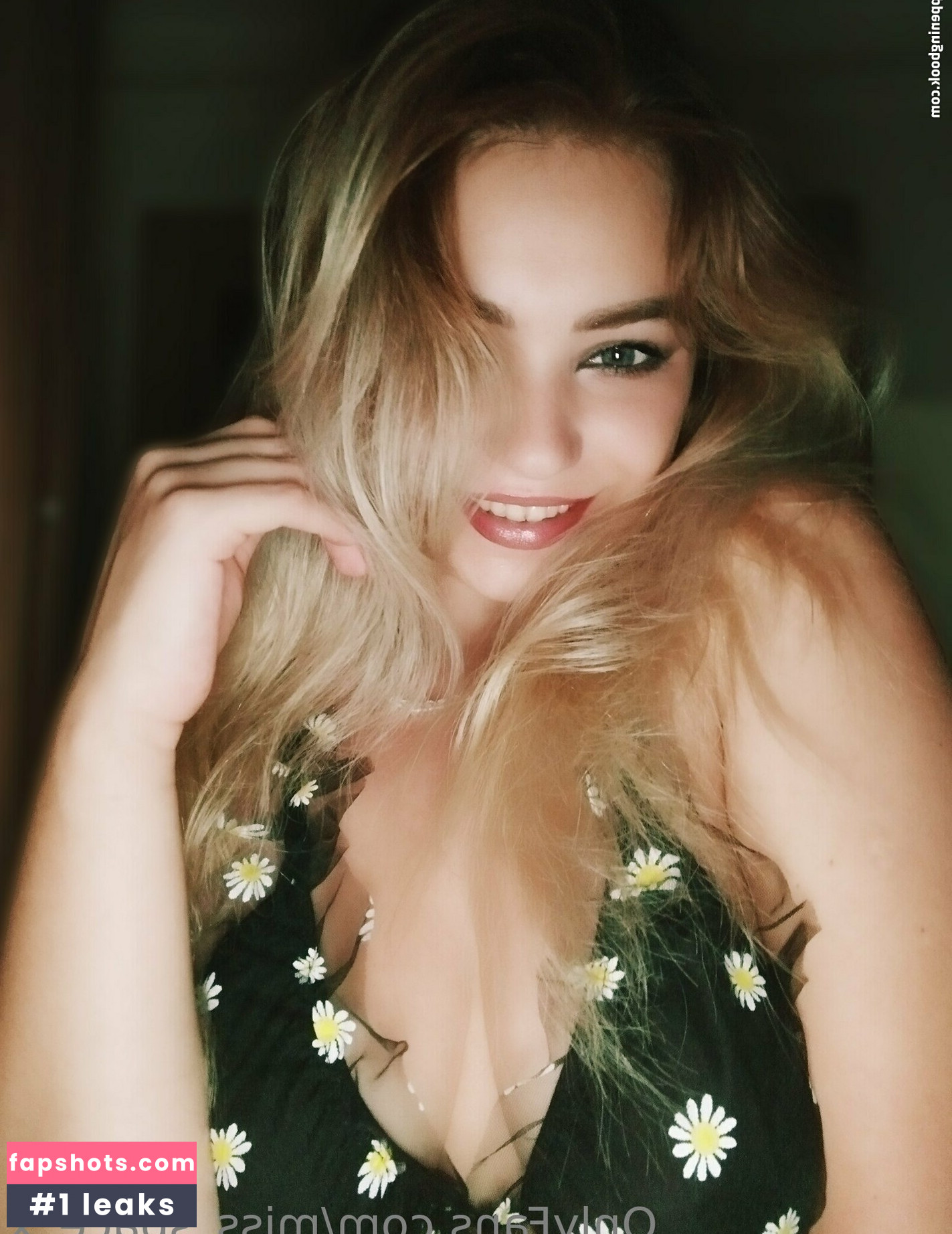 miss_space_x gallery photo #6