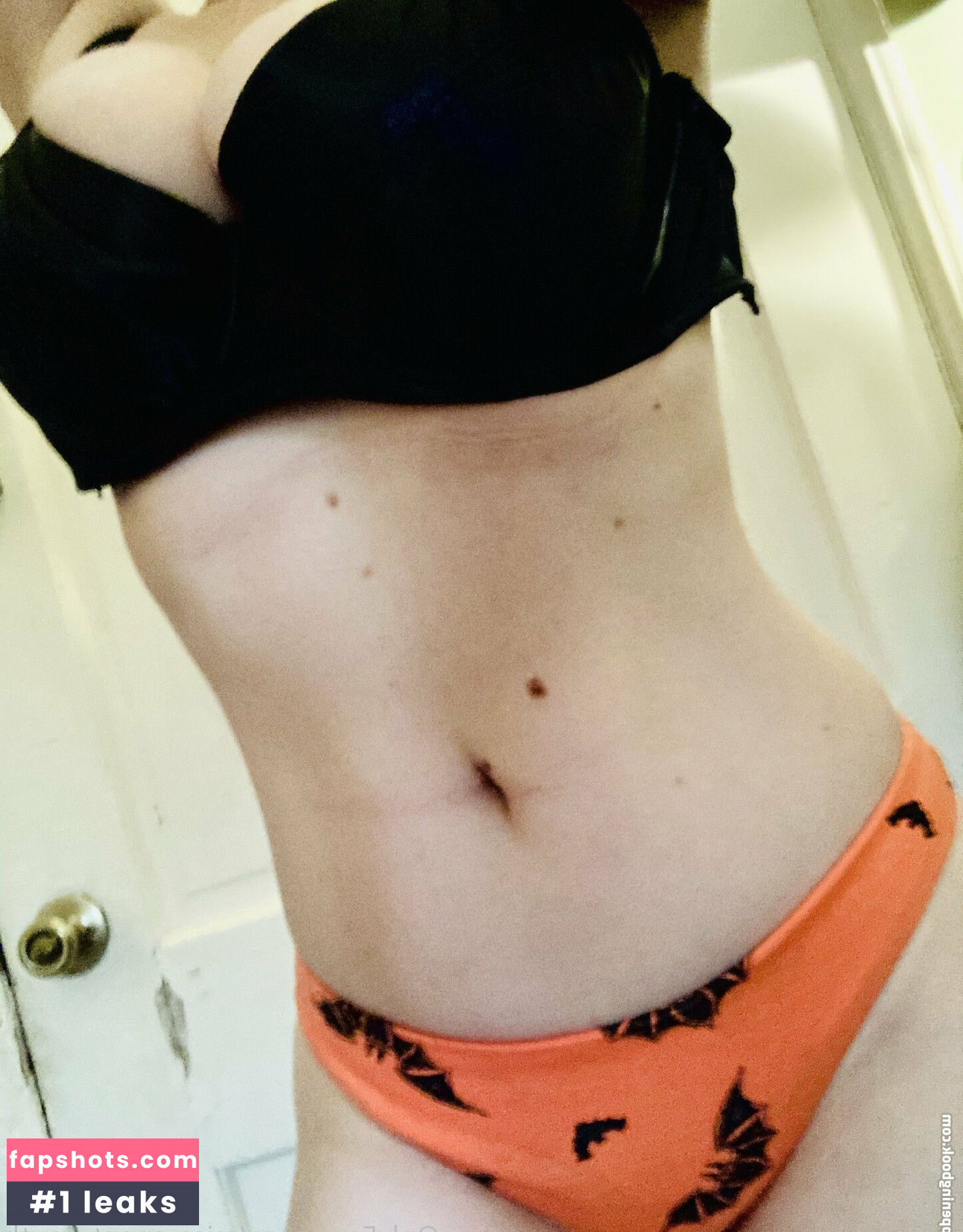 Miss Spent Youth gallery photo #131