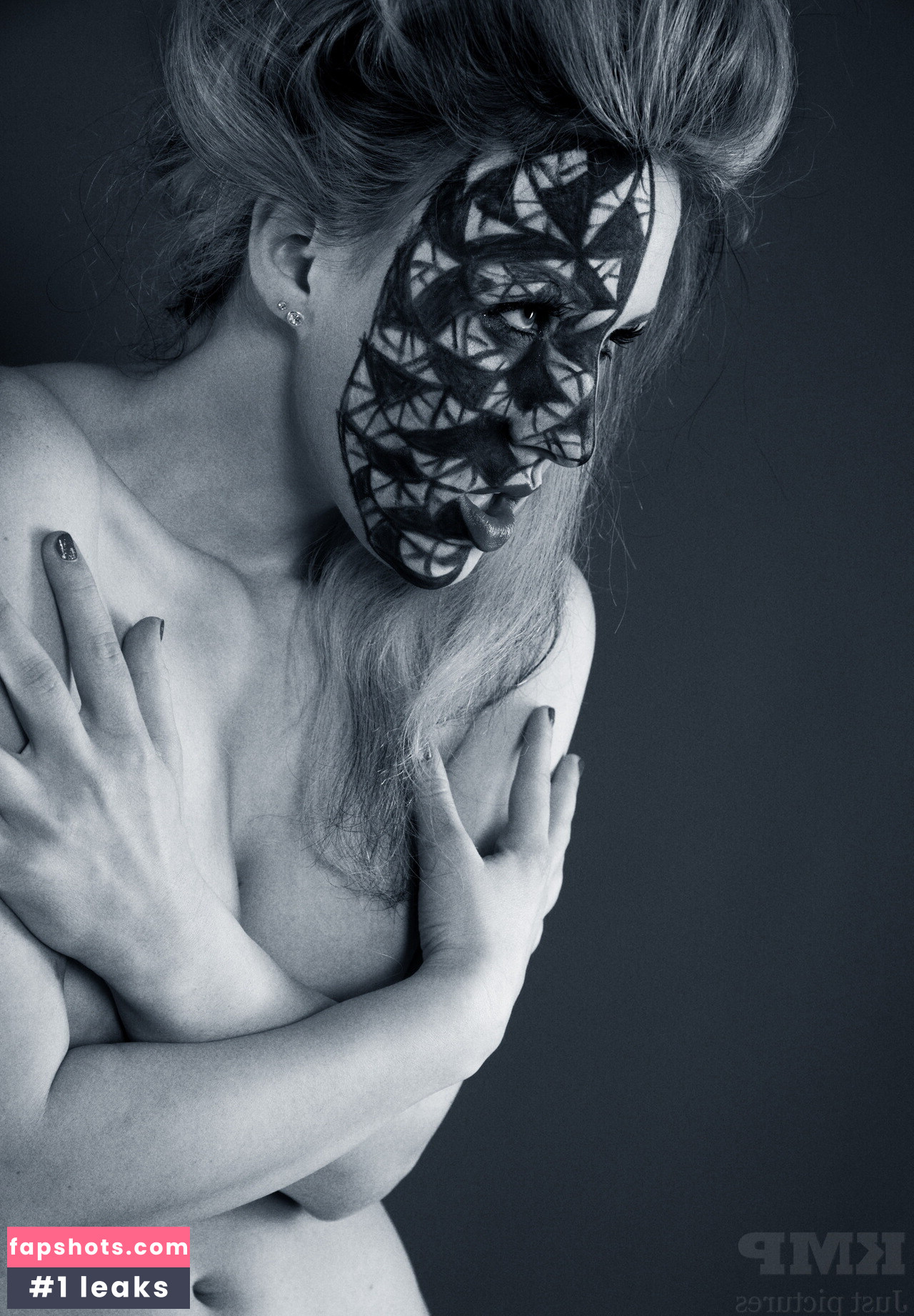 Miss Undercover gallery photo #4