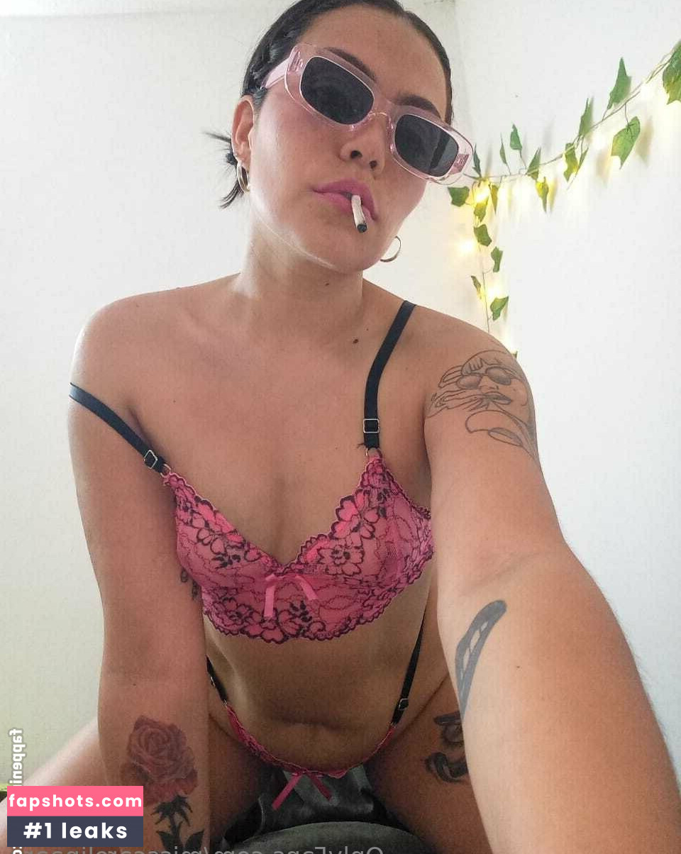 misscarolinaarg gallery photo #4