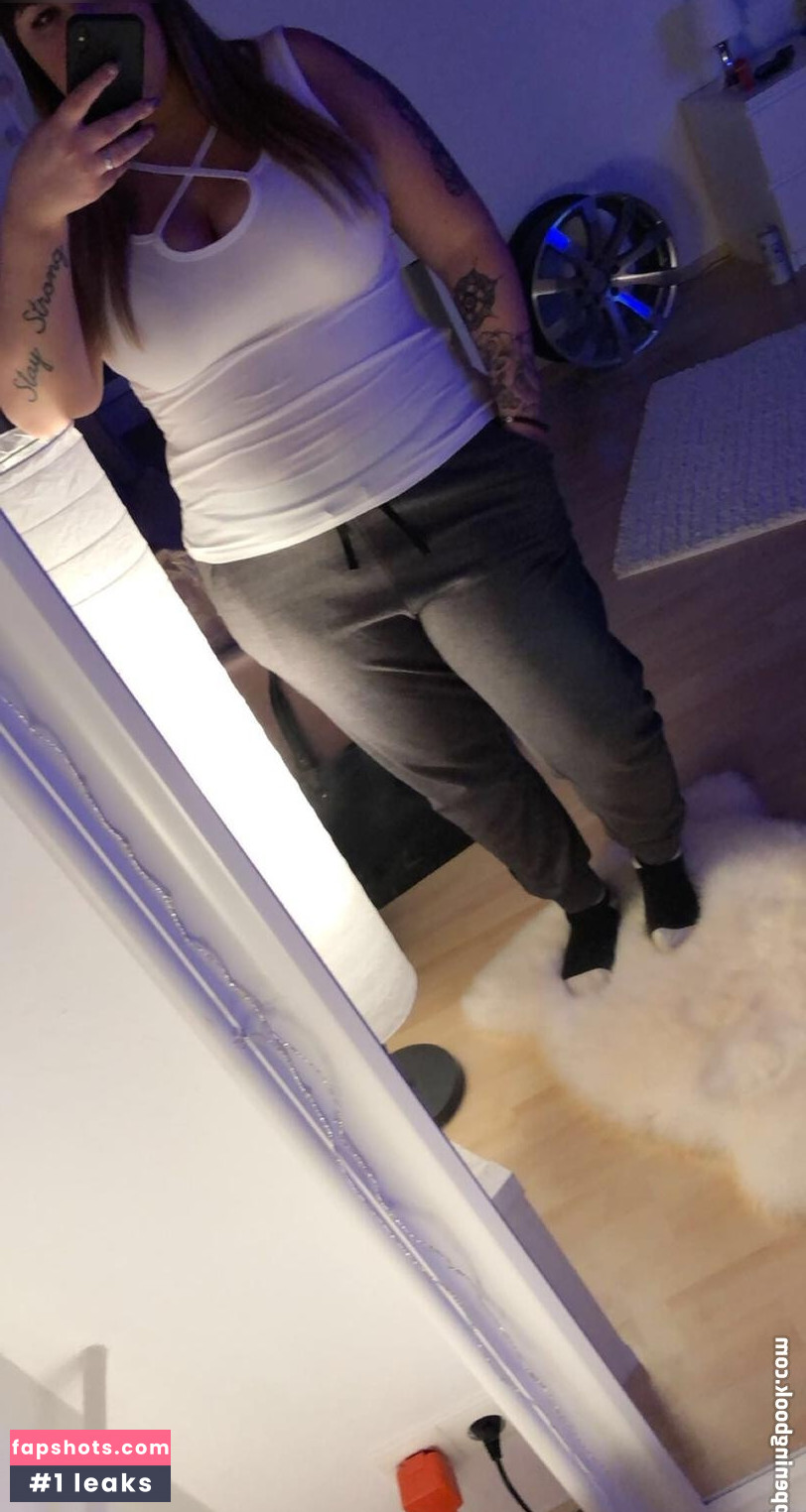 Misscharmink gallery photo #12