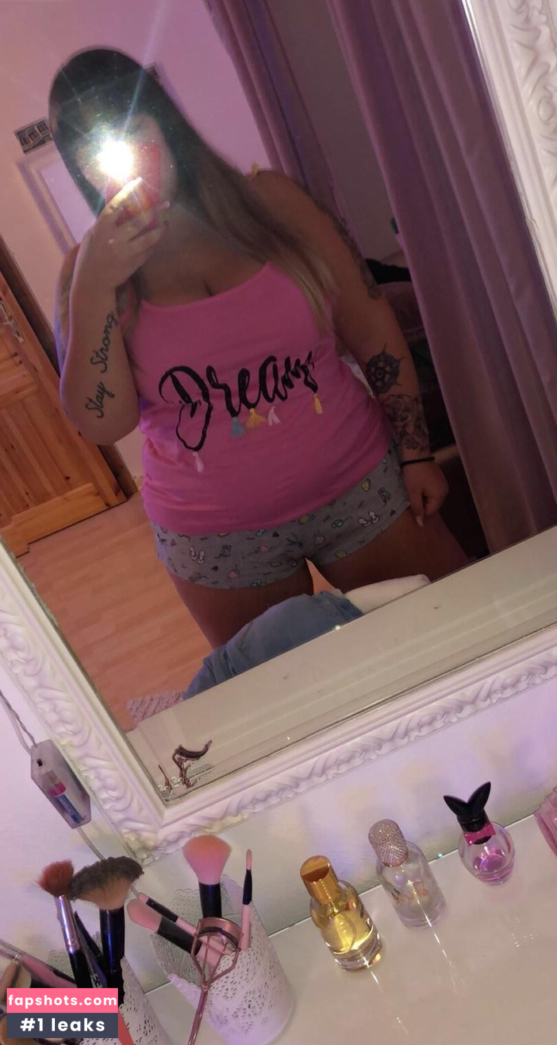 Misscharmink gallery photo #7