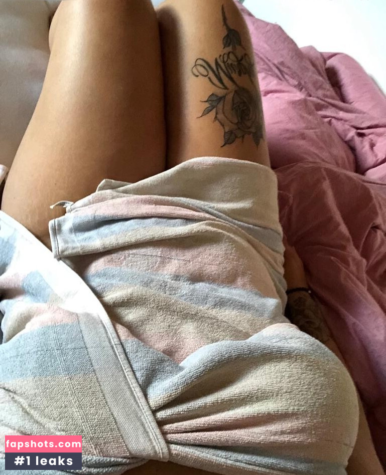 Misscharmink gallery photo #10