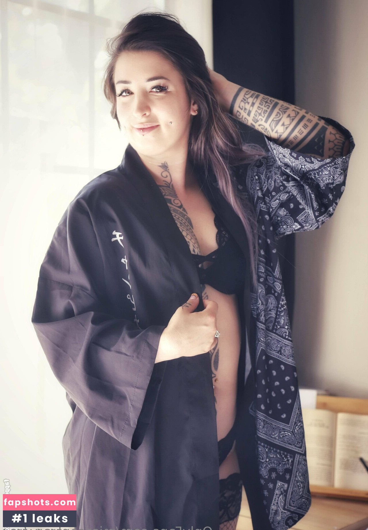 misscontrary.free gallery photo #8