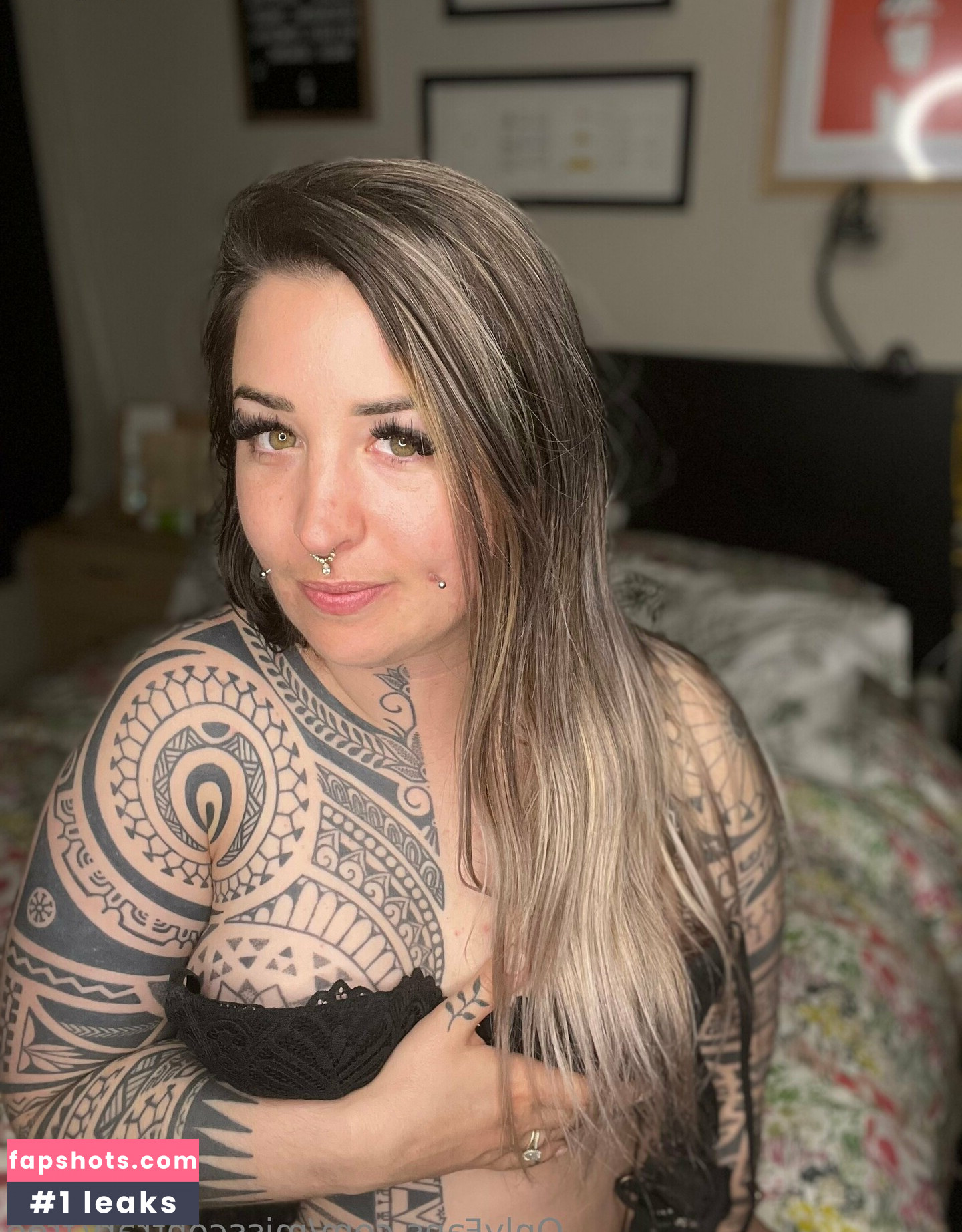 misscontrary.free gallery photo #10