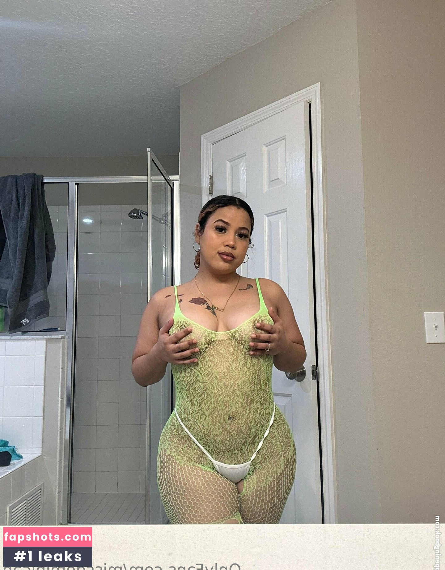 missdominican nude babe gallery