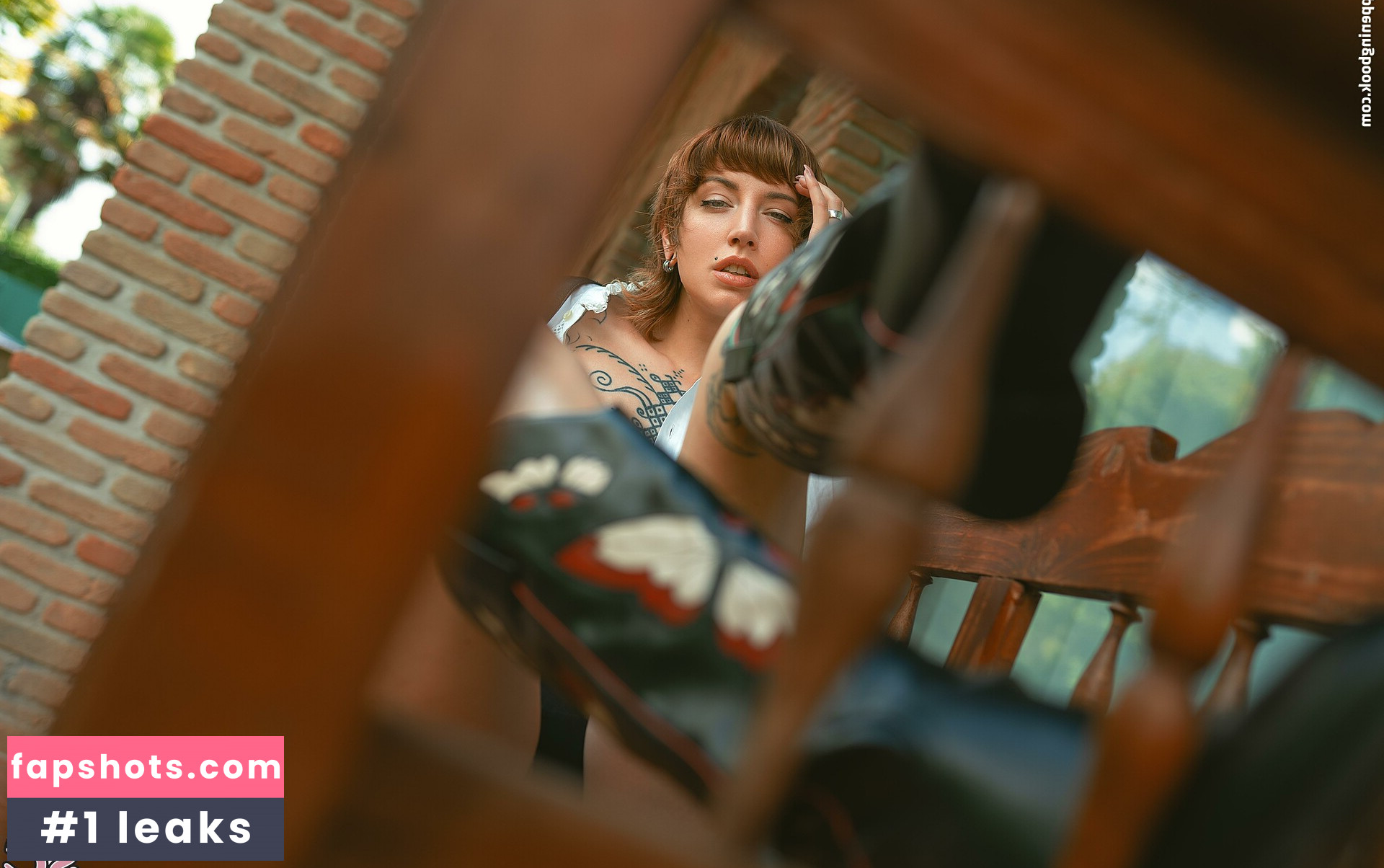 MissFernandez gallery photo #17