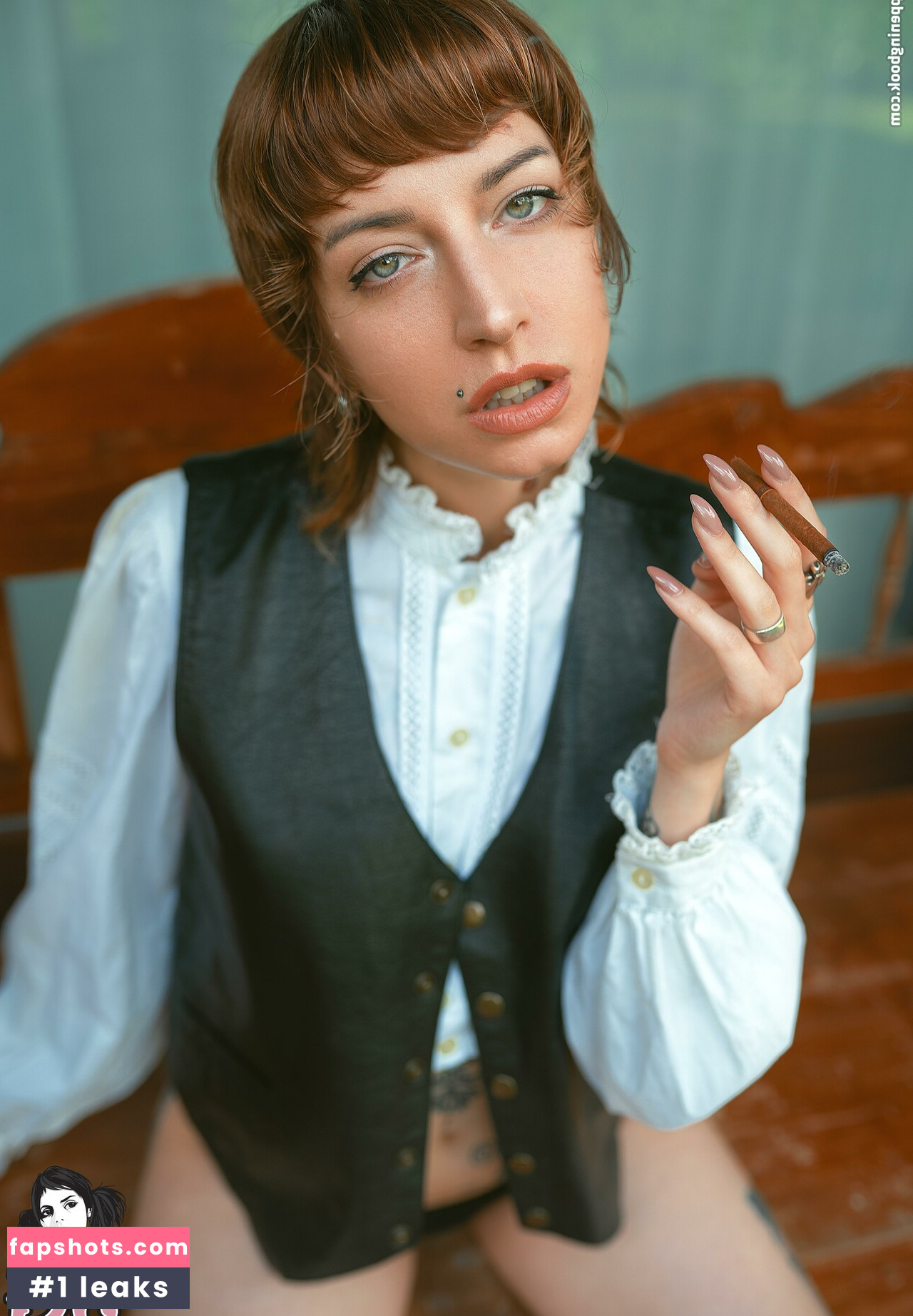 MissFernandez gallery photo #21