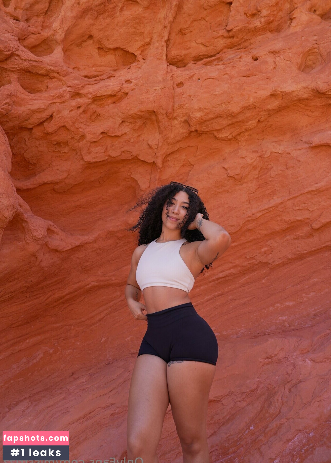 missfrizz nude babe gallery