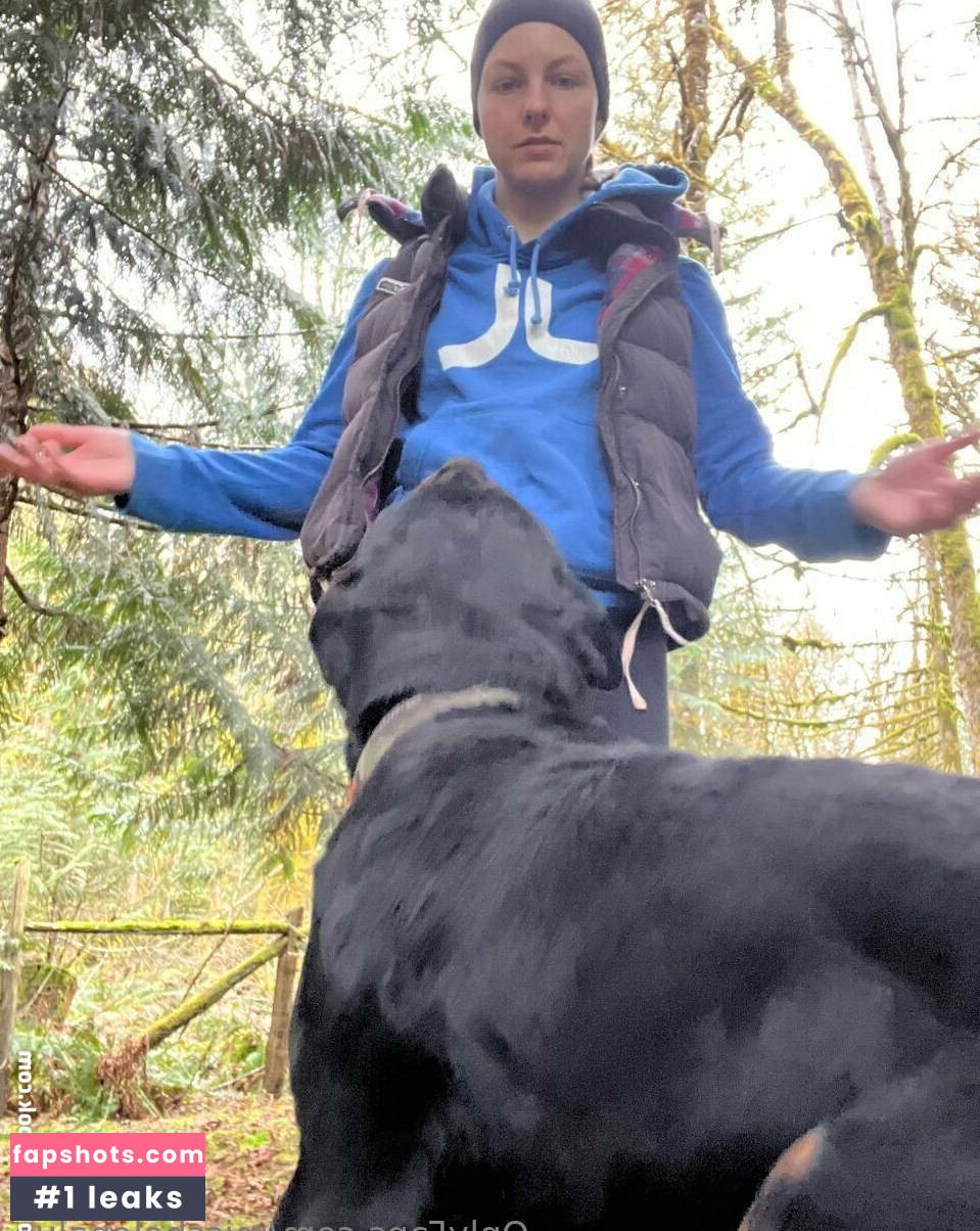 misshelenalue gallery photo #6