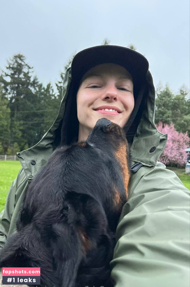 misshelenalue gallery photo #9