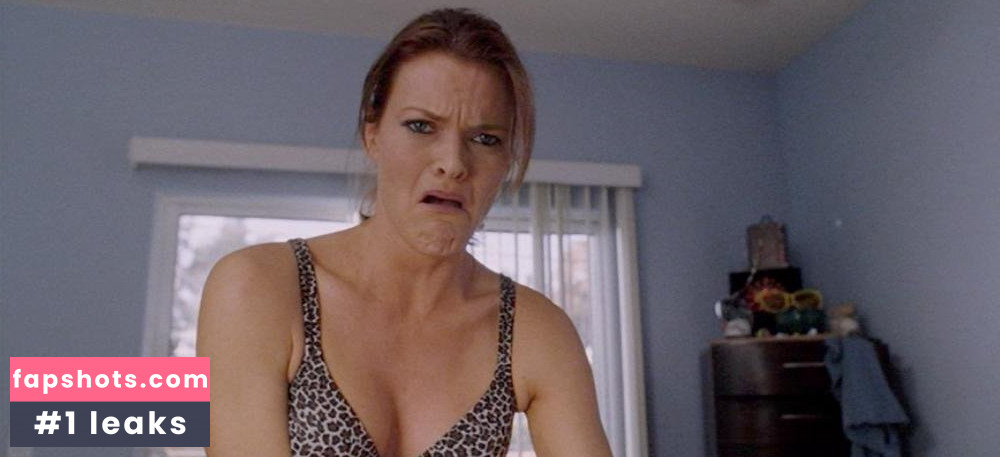 Missi Pyle gallery photo #31