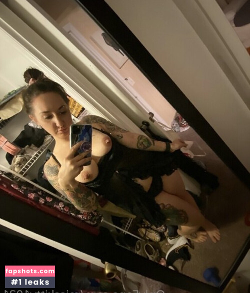 Misskitty1031, Mrsnotfunny, Jeremysnotfunny Nude Leaks OnlyFans Photos #11 - Fapshots