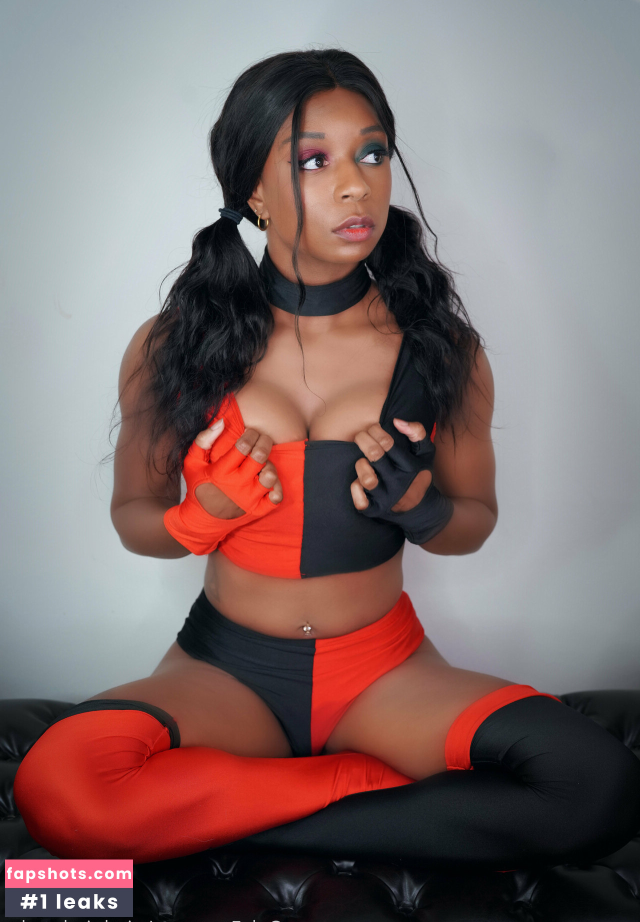 misskrisskosplay gallery photo #14