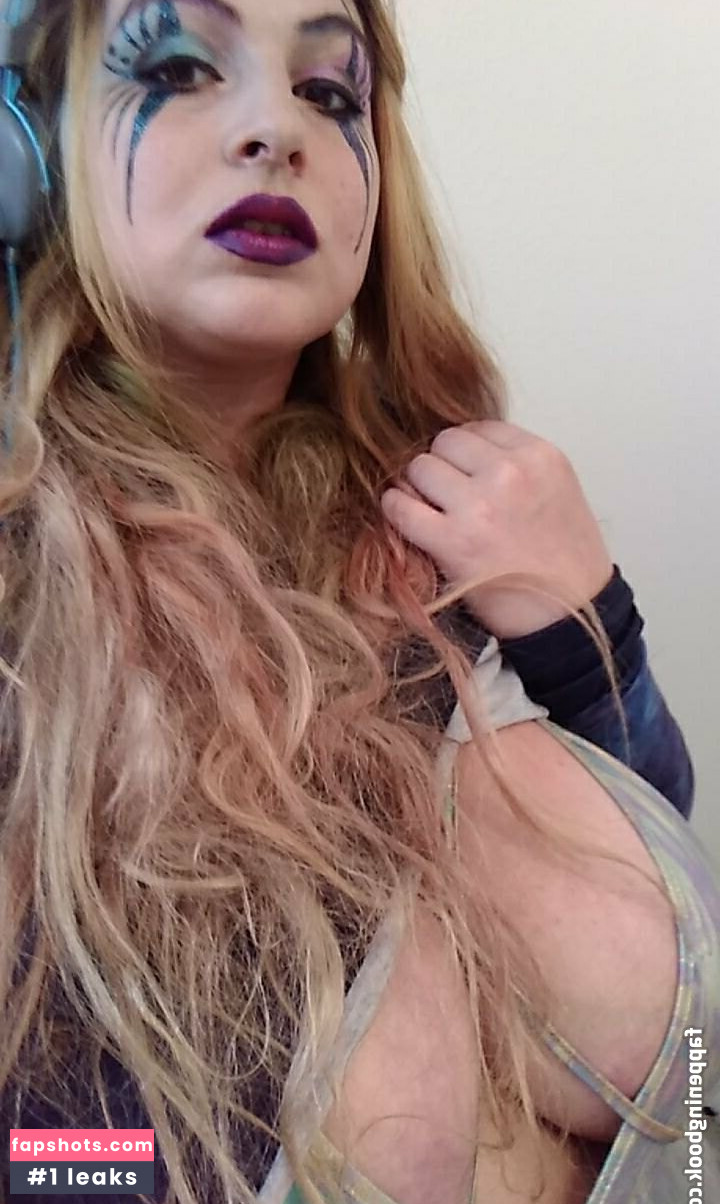 misslunamagic gallery photo #5