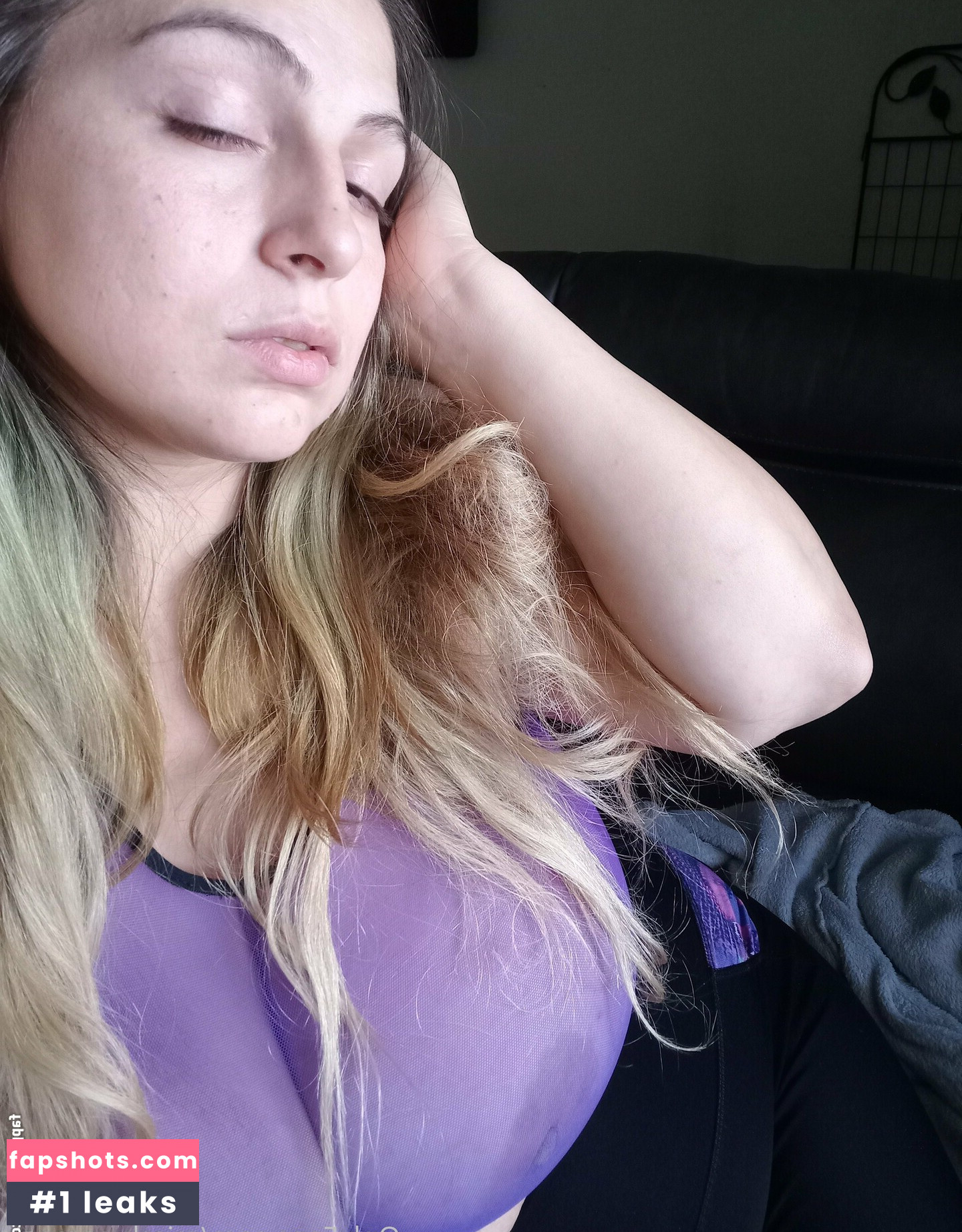 misslunamagic gallery photo #46