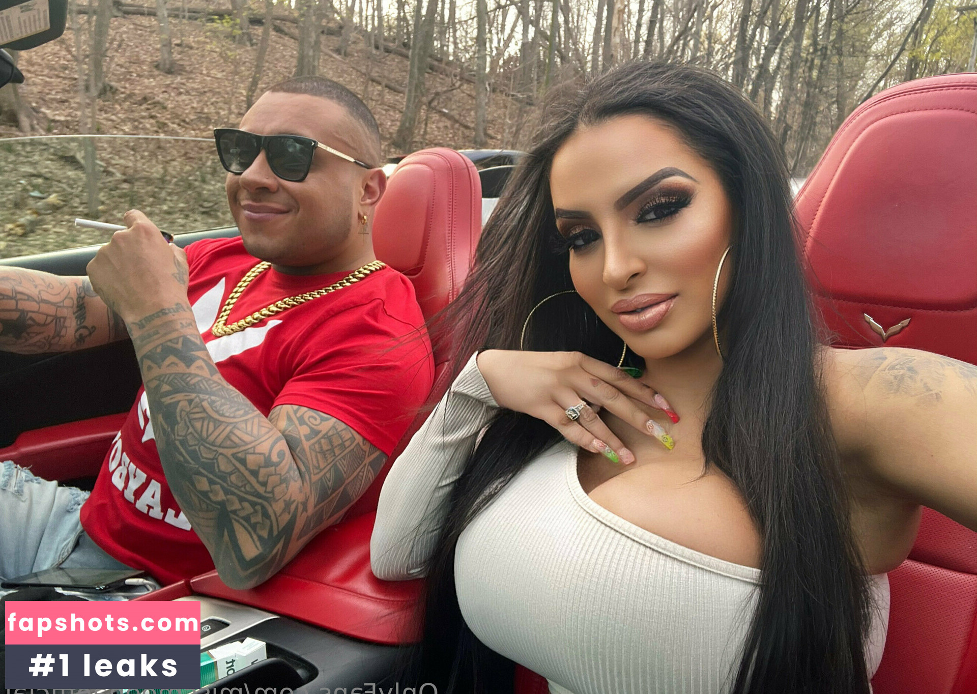 missmeenaofficial gallery photo #3