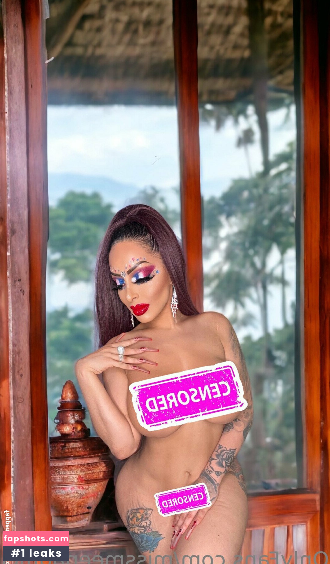 missmeenaofficial gallery photo #5