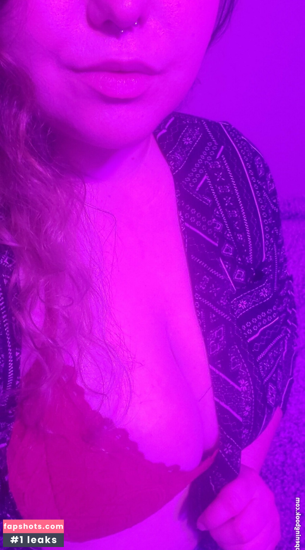 MissMeriGould gallery photo #29