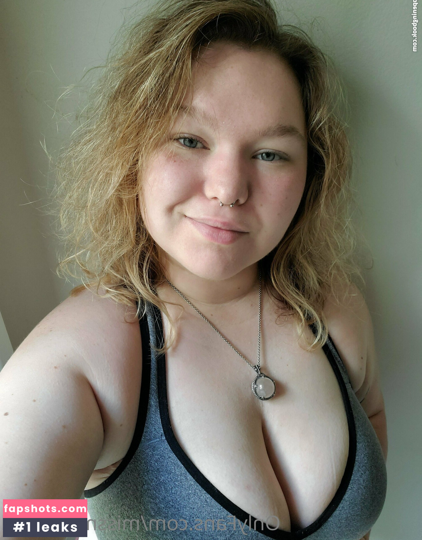 MissMeriGould gallery photo #35