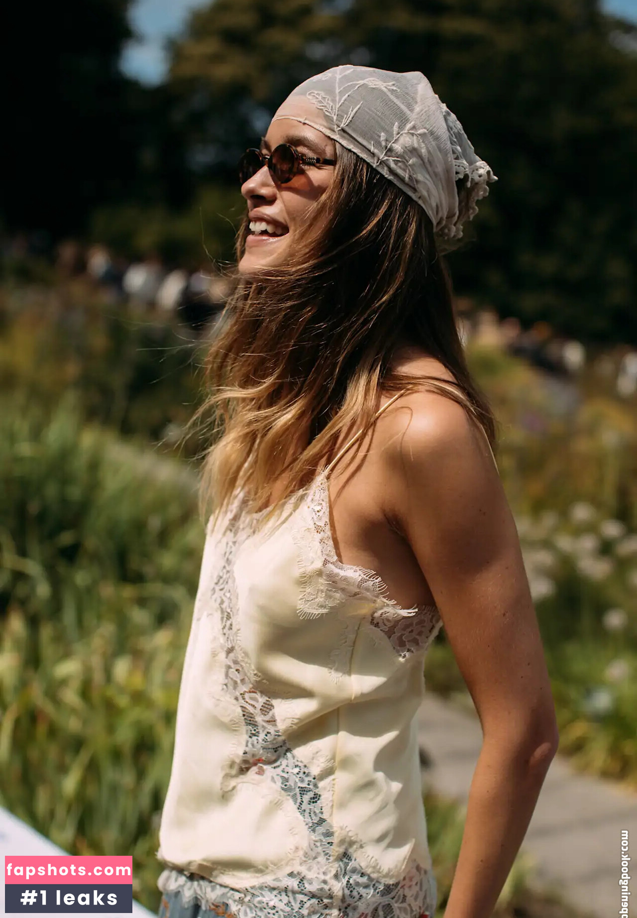 MissMilker nude babe gallery