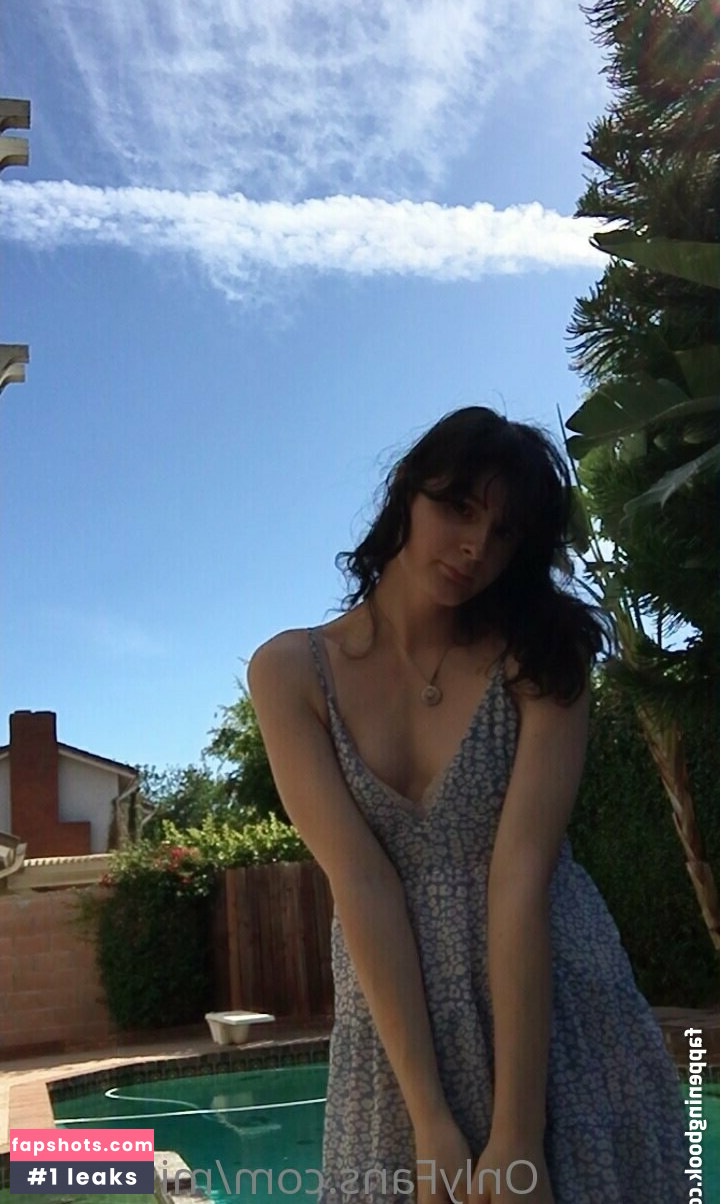 missnowi gallery photo #3