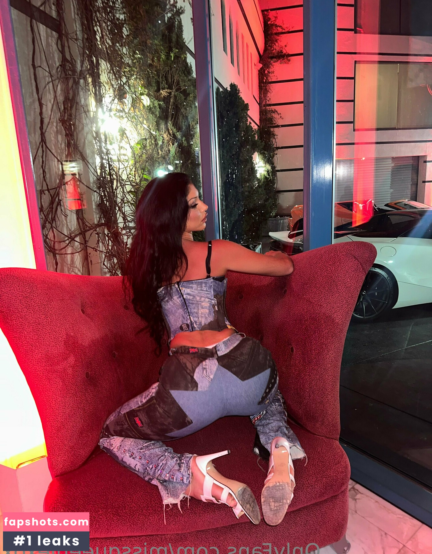 MissQueenieXOX gallery photo #39