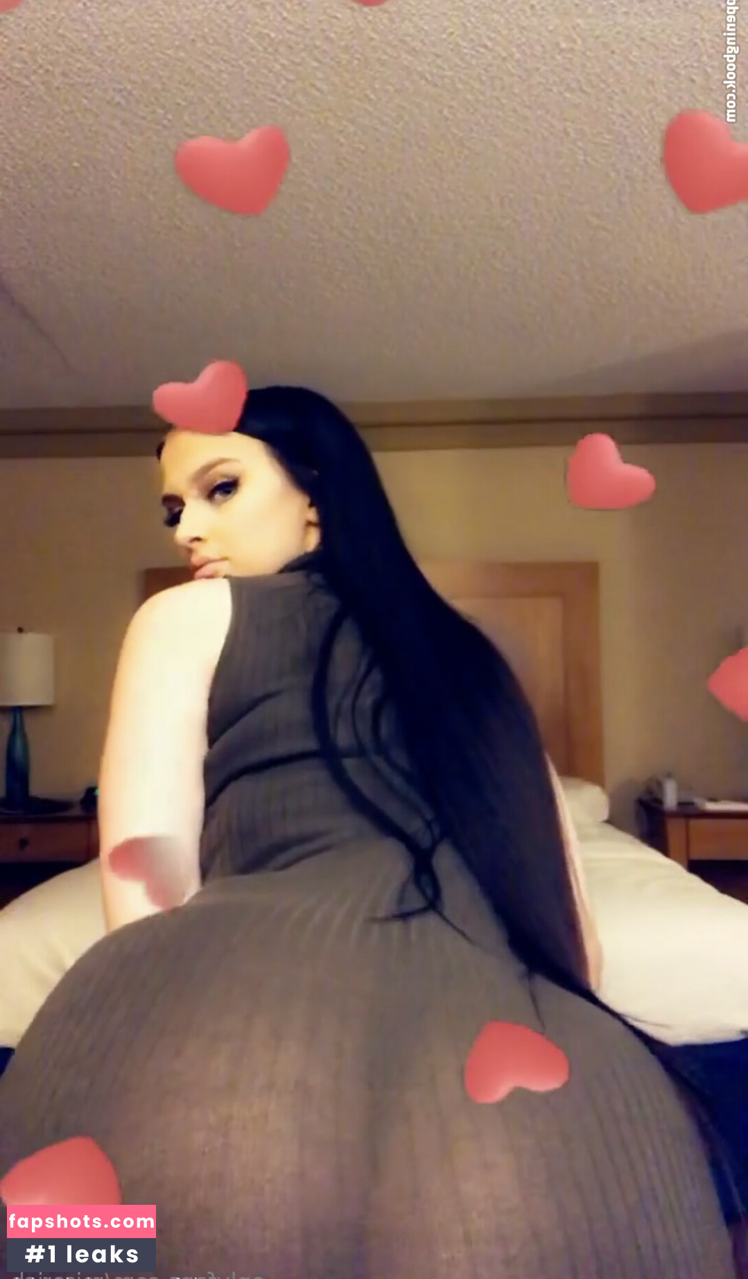 Missrichand gallery photo #3