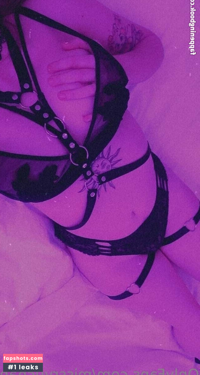 MissRyu gallery photo #15