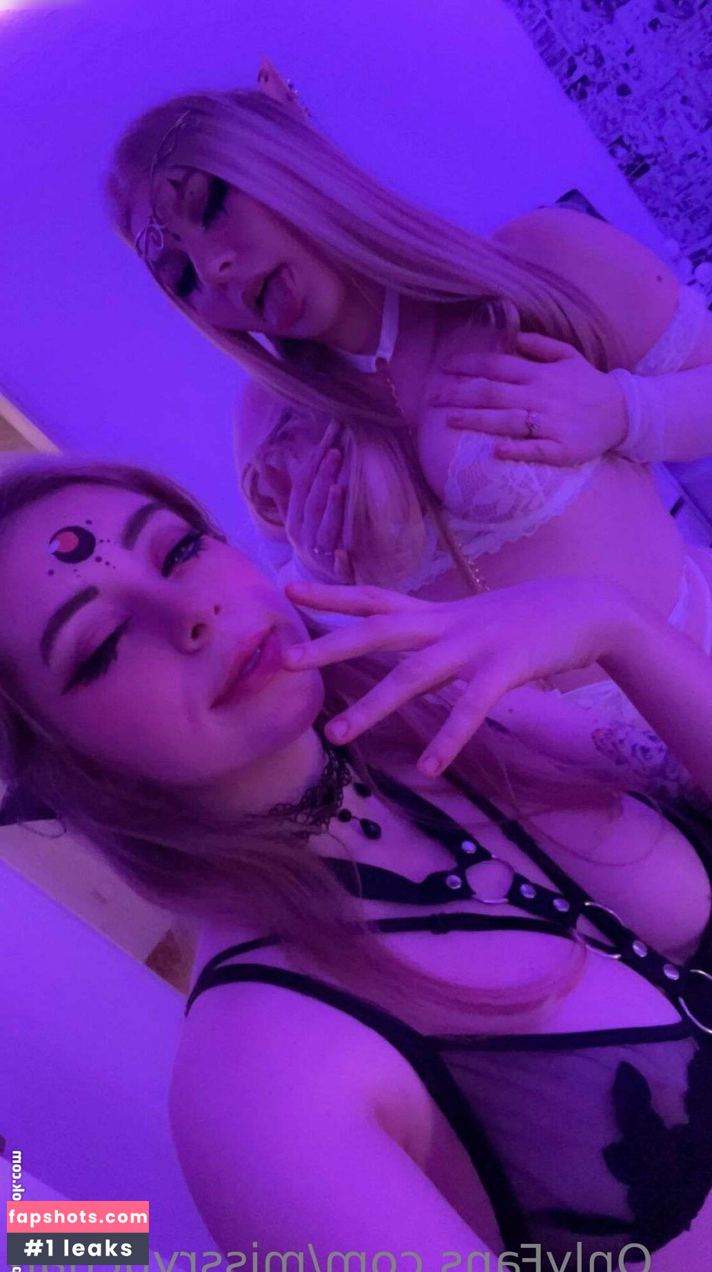 MissRyu gallery photo #20