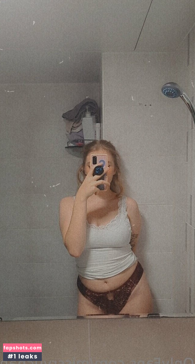 MissRyu gallery photo #10