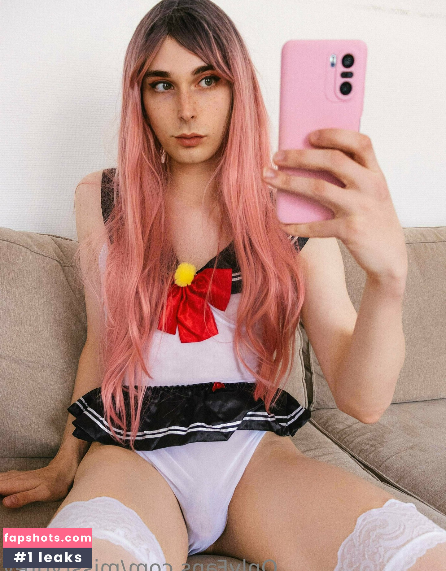 MisstyGrey gallery photo #81