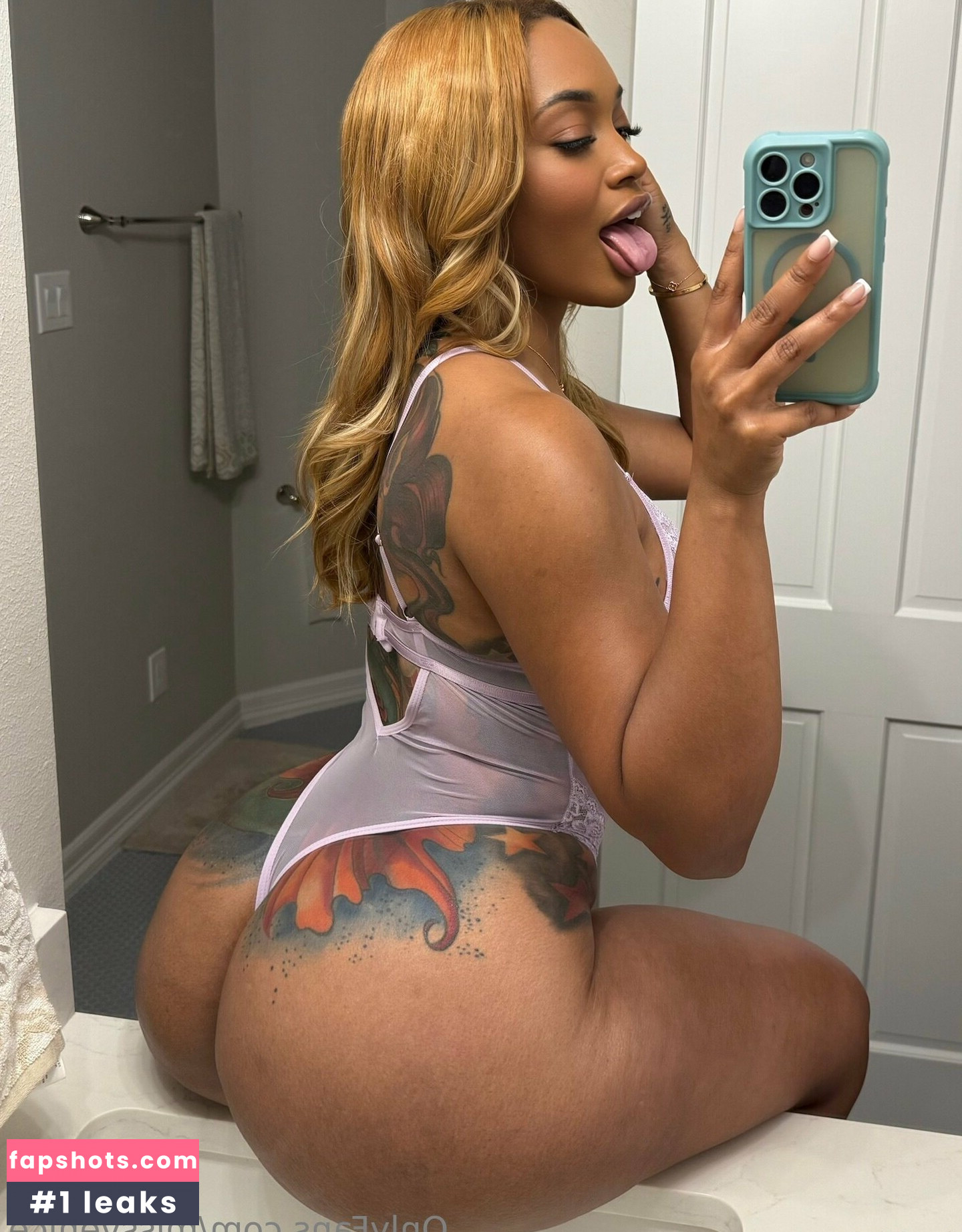 missvenice gallery photo #21