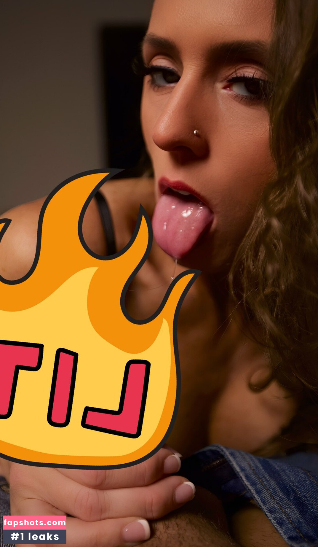 Missy May gallery photo #5