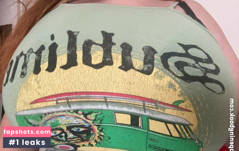 Missy gallery photo #6